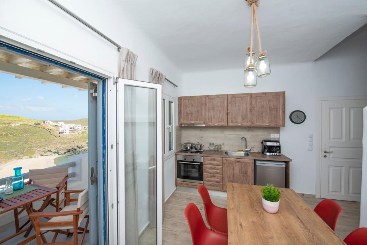 פנורמוס מיקונוס Superior Beachfront Apartment 1 With View To The Aegean Sea מראה חיצוני תמונה